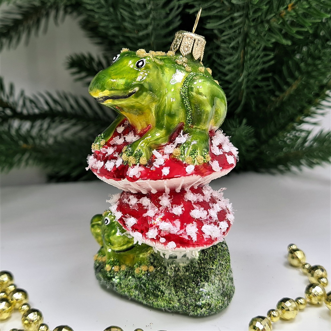 фото Стеклянная елочная игрушка Лягушки на мухоморах