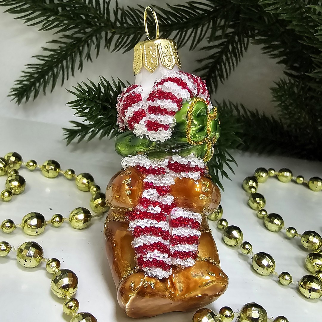 фото Стеклянная елочная игрушка Мишка с сахарной палочкой