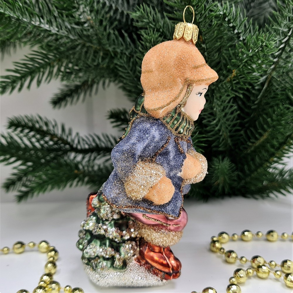фото Стеклянная елочная игрушка Мальчик на коньках