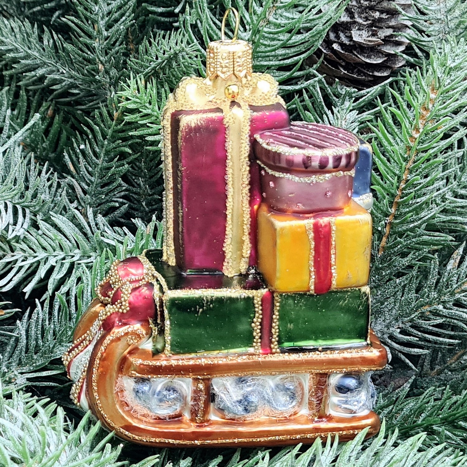 фото Стеклянная елочная игрушка Саночки