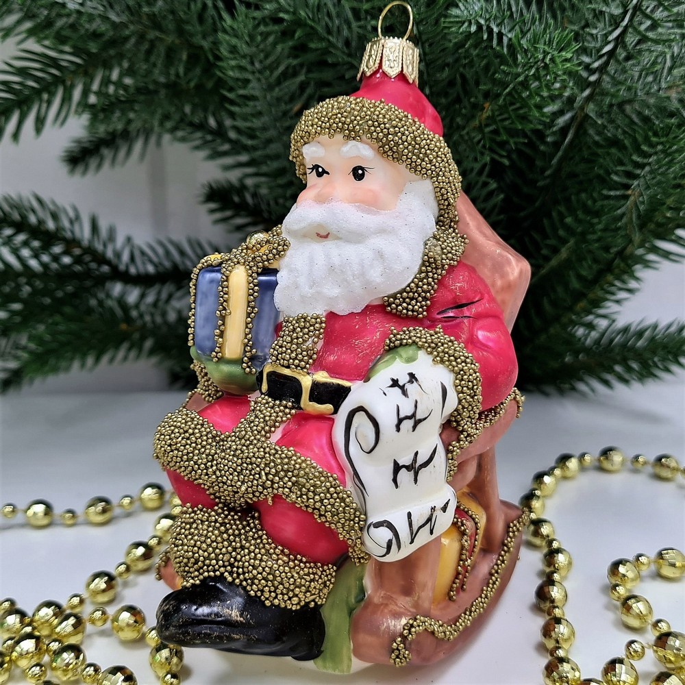 фото Стеклянная елочная игрушка Санта в кресле винтаж