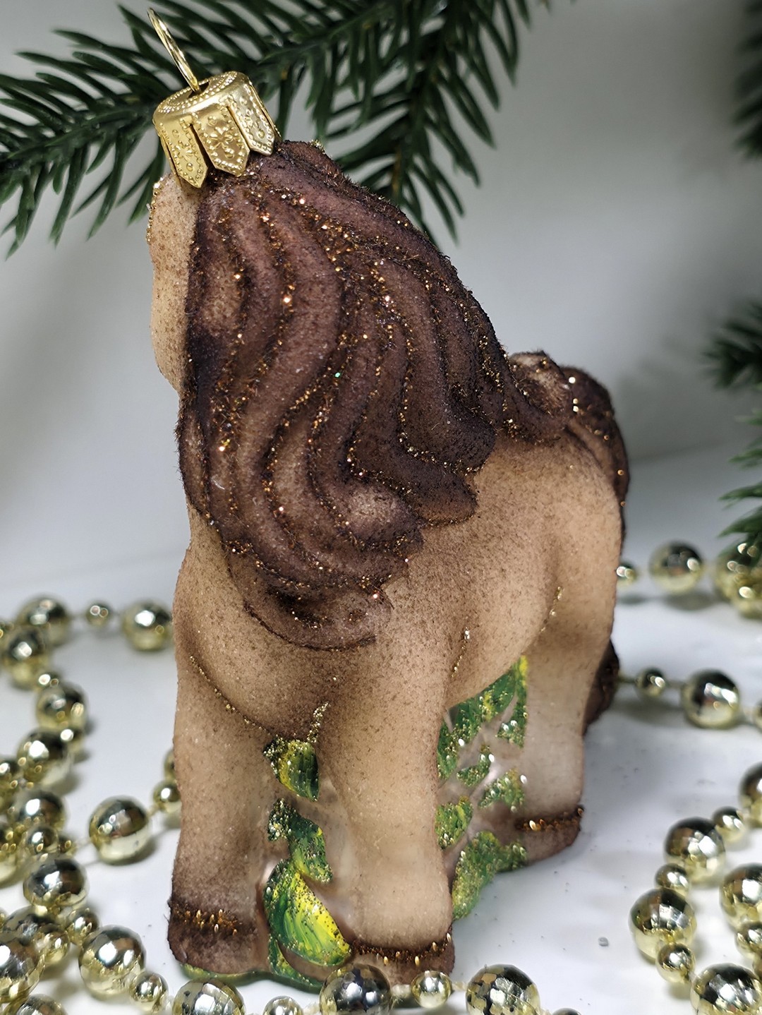 фото Стеклянная елочная игрушка Лошадка смотрит в бок