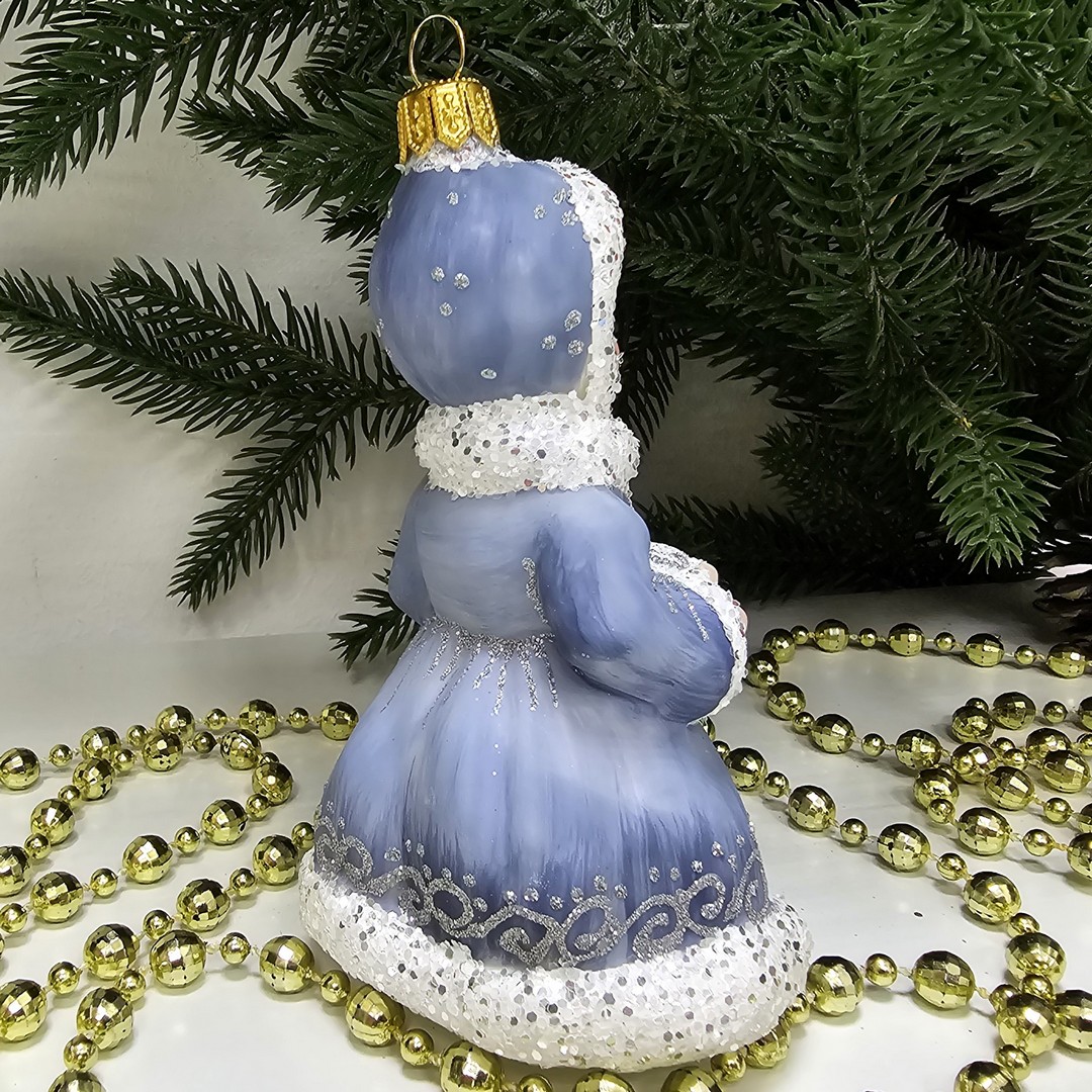 фото Стеклянная елочная игрушка Девочка