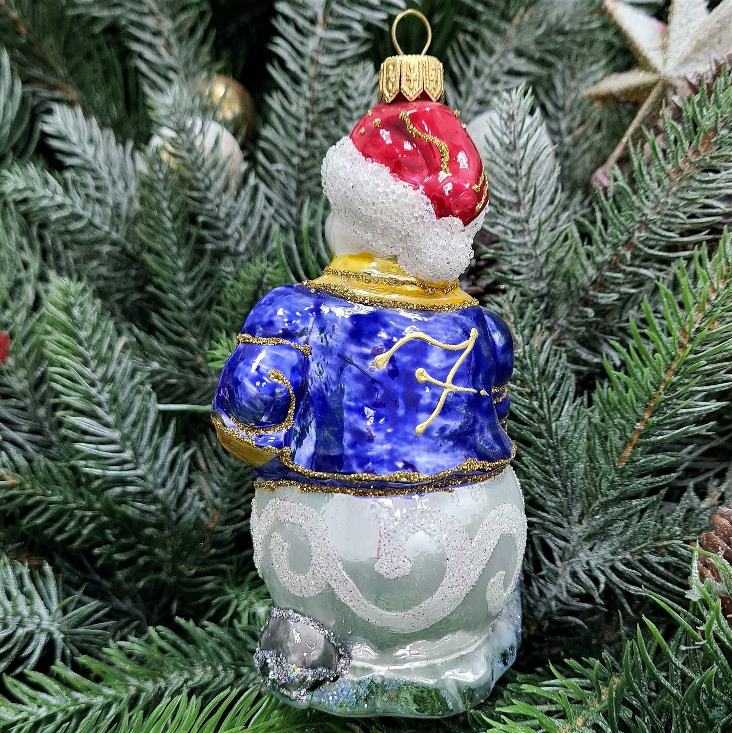 фото Стеклянная елочная игрушка Снеговик Хоккеист