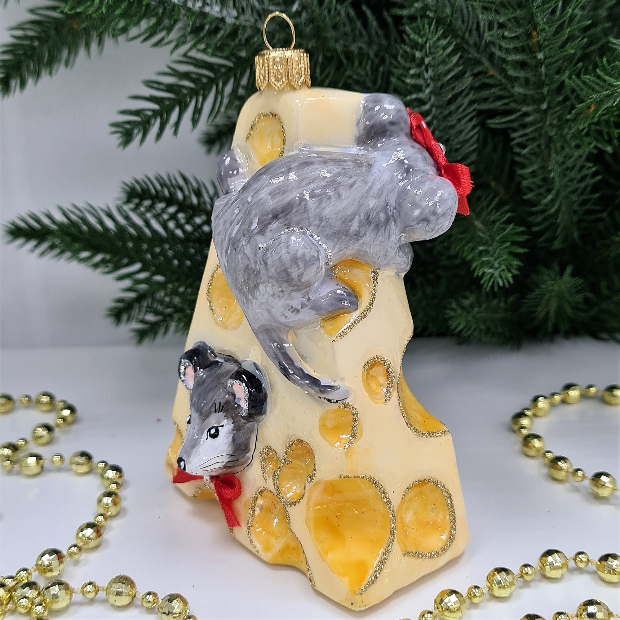 фото Стеклянная елочная игрушка Мышки в сыре