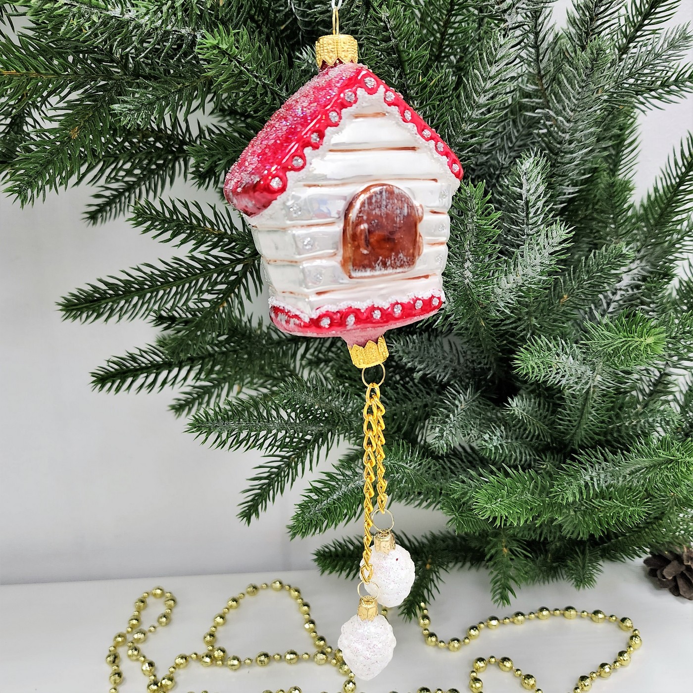 фото Стеклянная елочная игрушка Часы с кукушкой красные