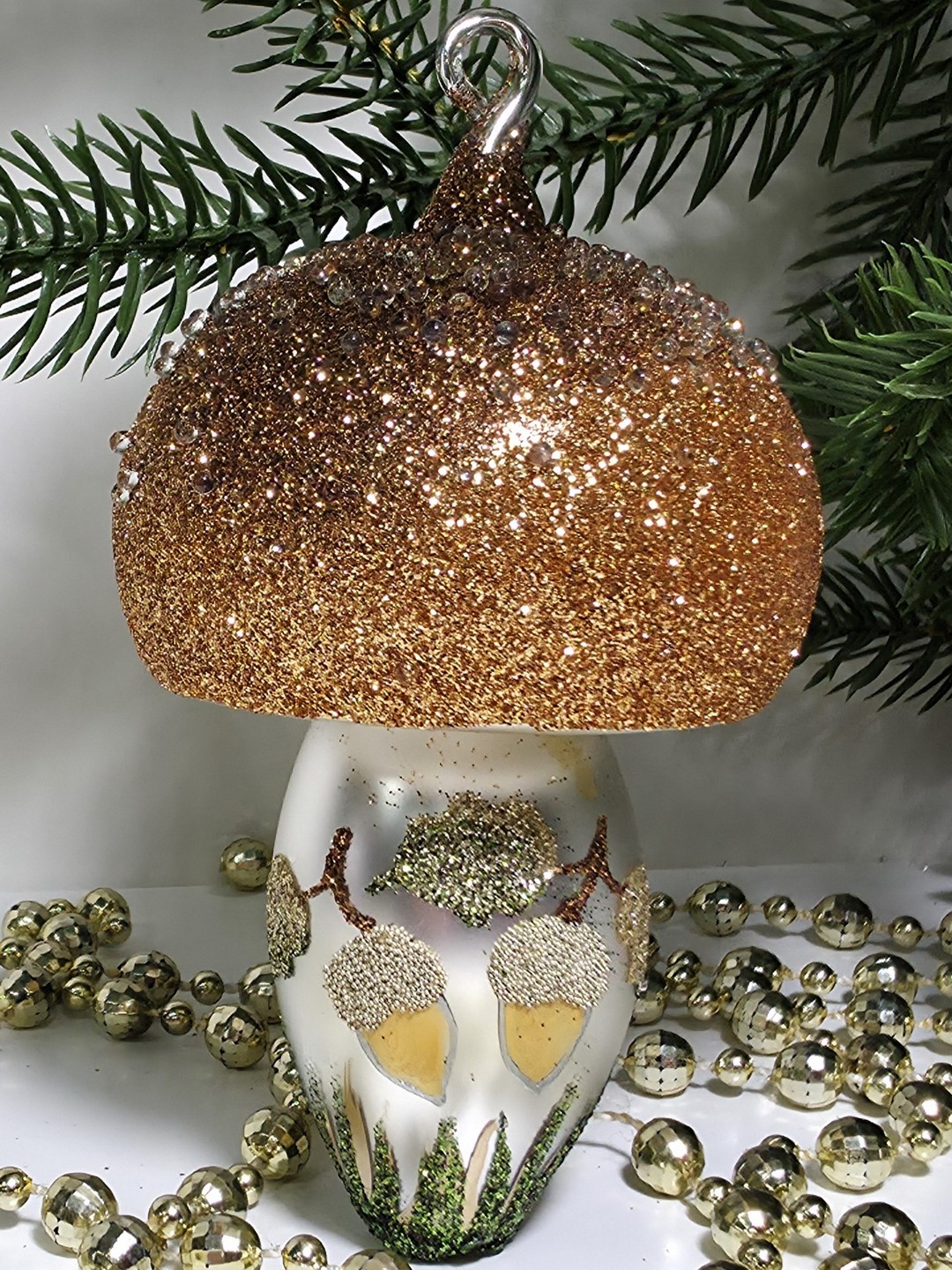 фото Стеклянная елочная игрушка Грибочек