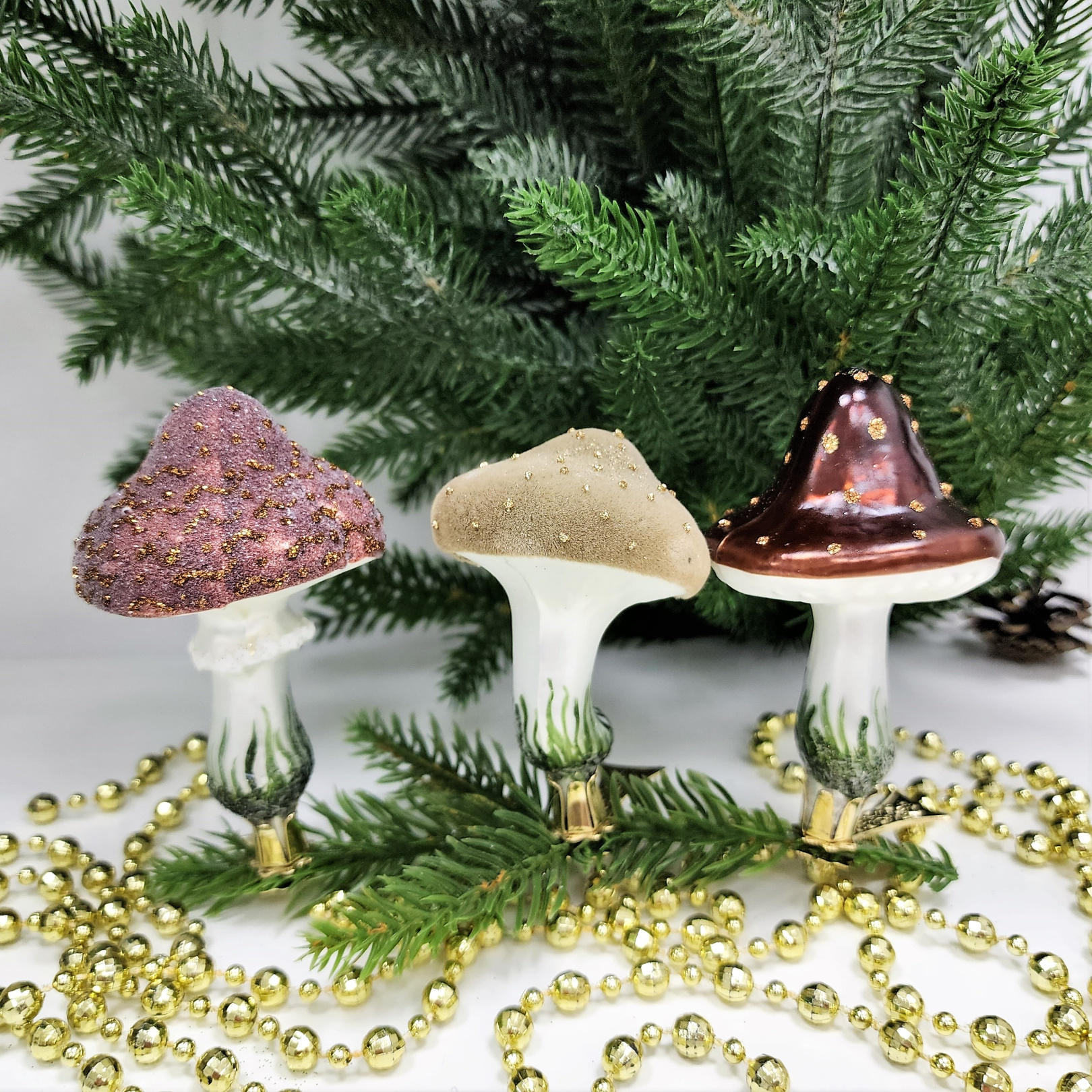 фото Набор ёлочных игрушек Три грибочка коричневые