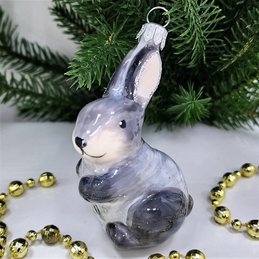 фото Стеклянная елочная игрушка Зайка серенький