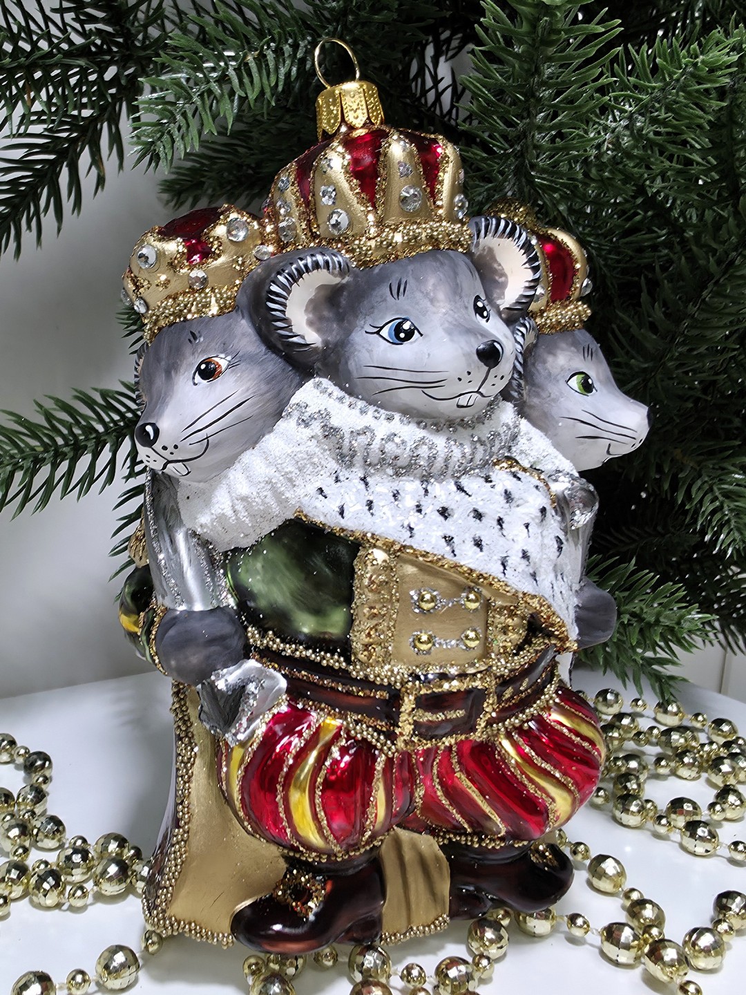 фото Стеклянная елочная игрушка Мышинный король