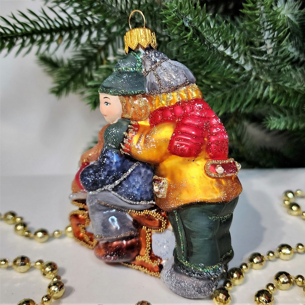 фото Стеклянная елочная игрушка Царские дети на санях