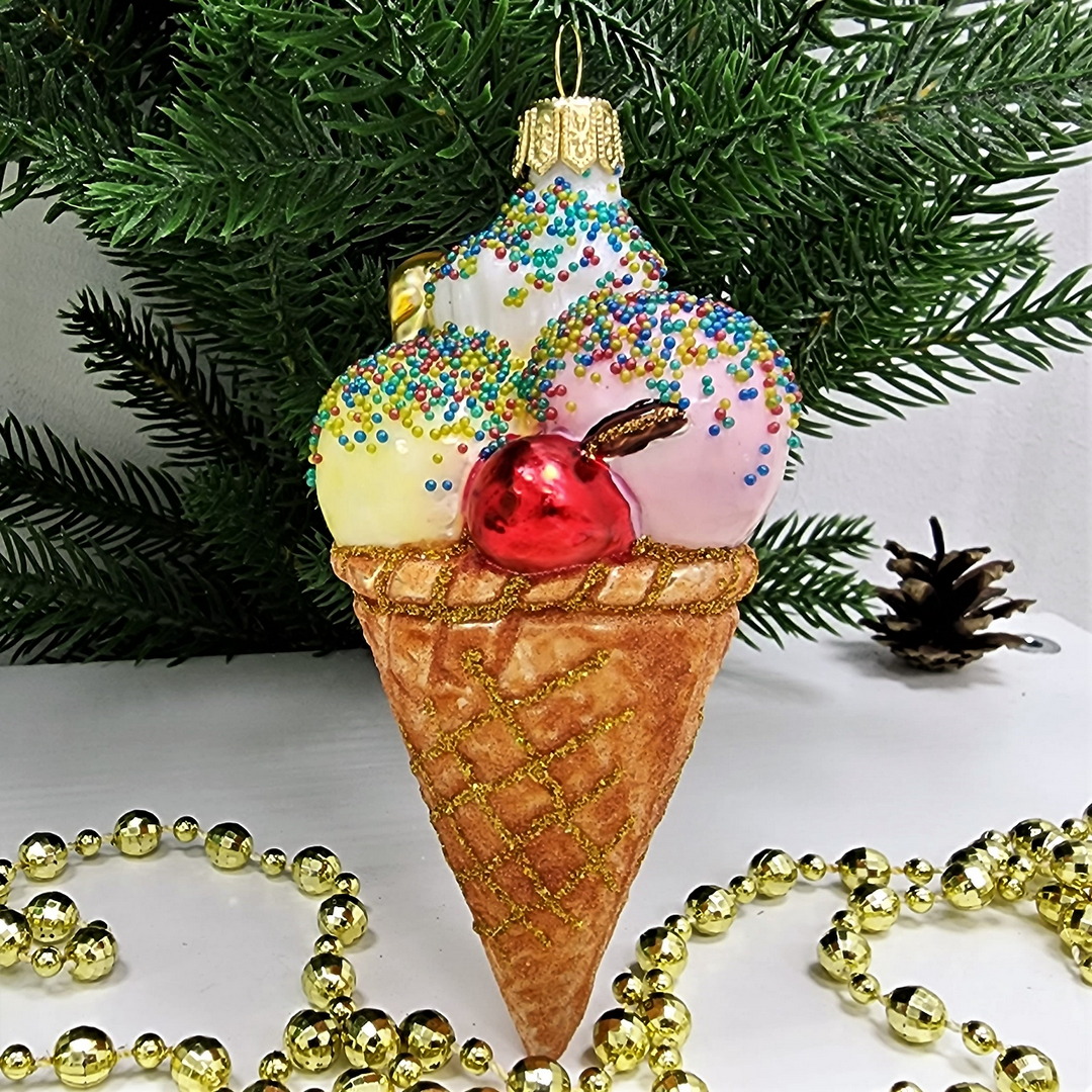 фото Стеклянная елочная игрушка Мороженое