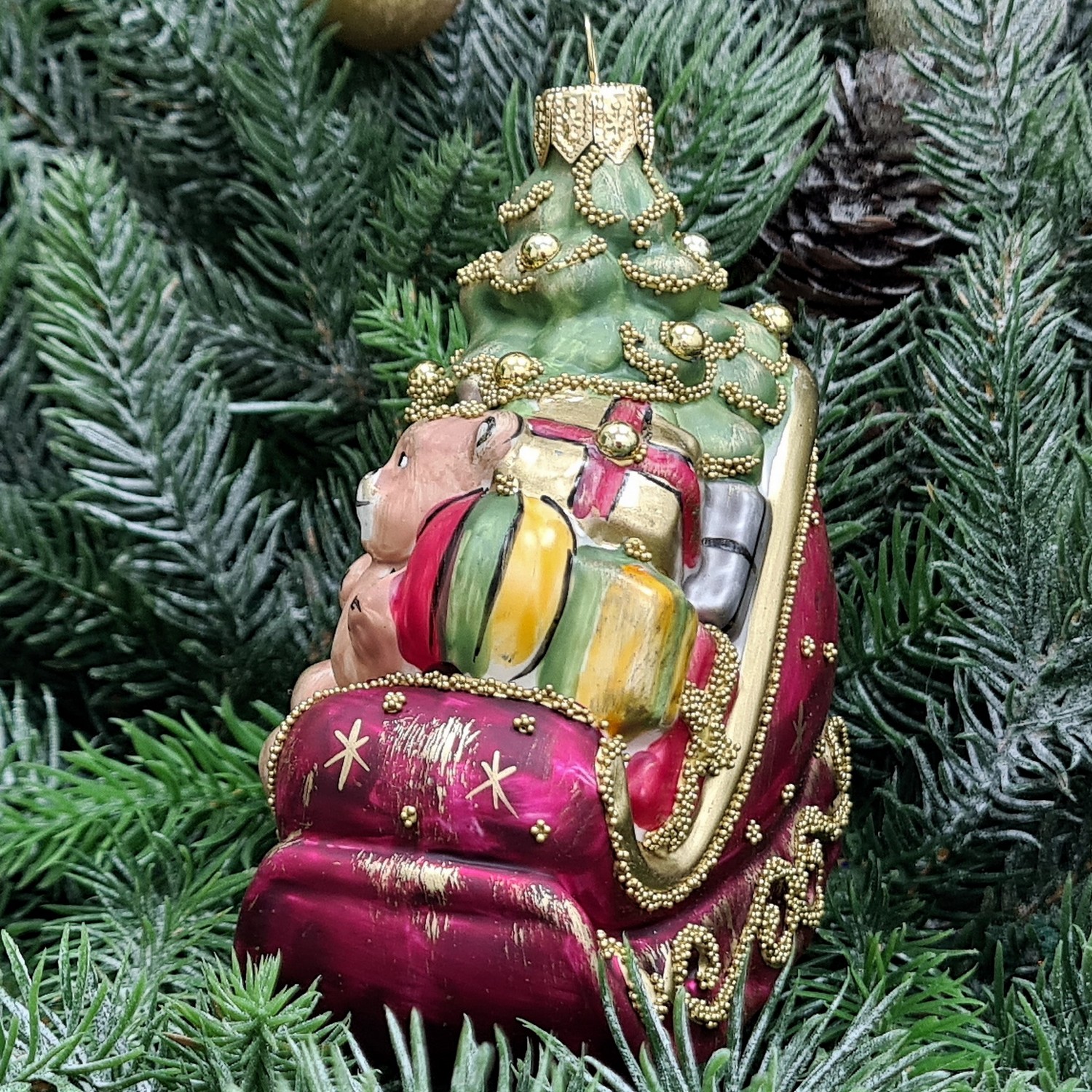 фото Стеклянная елочная игрушка Сани с подарками винтаж