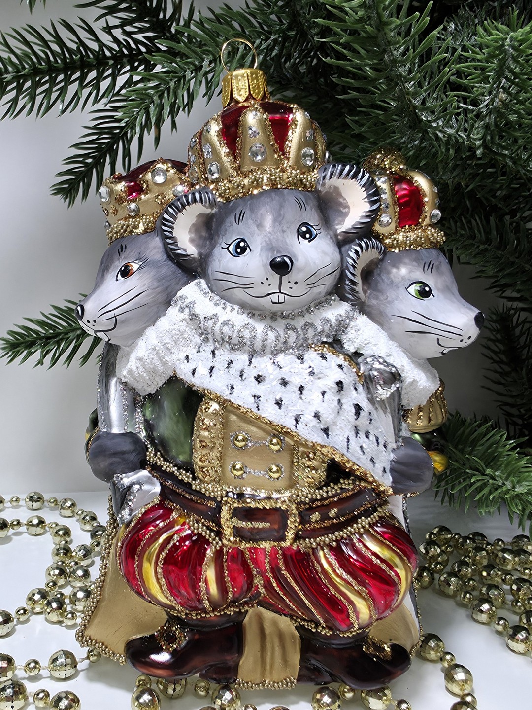 фото Стеклянная елочная игрушка Мышинный король