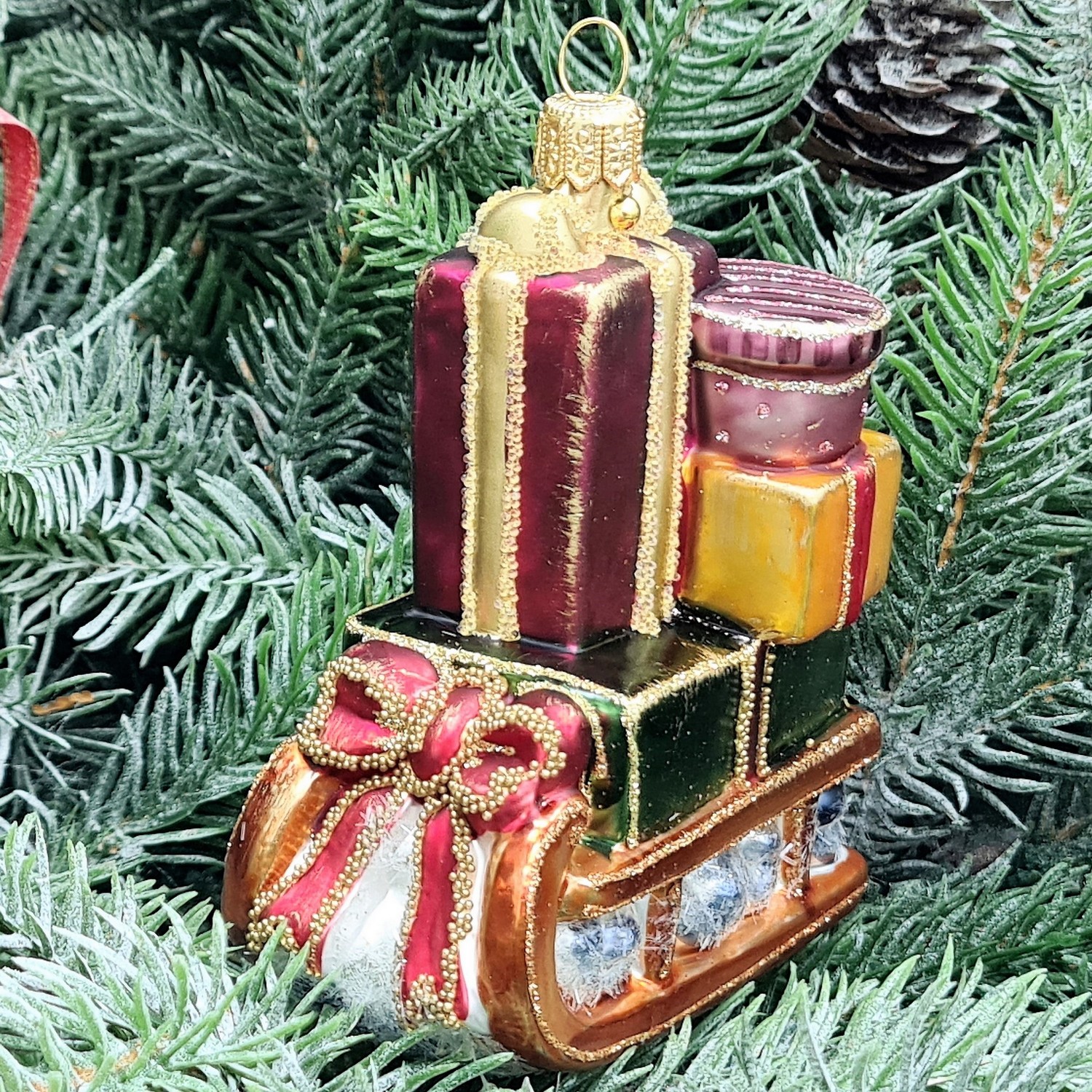 фото Стеклянная елочная игрушка Саночки