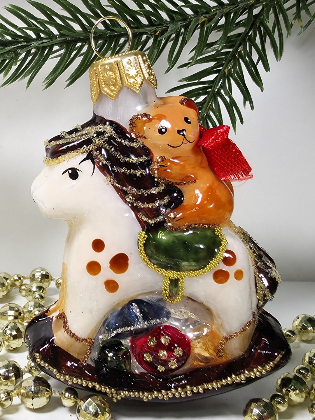 фото Стеклянная елочная игрушка Мишка на лошадке