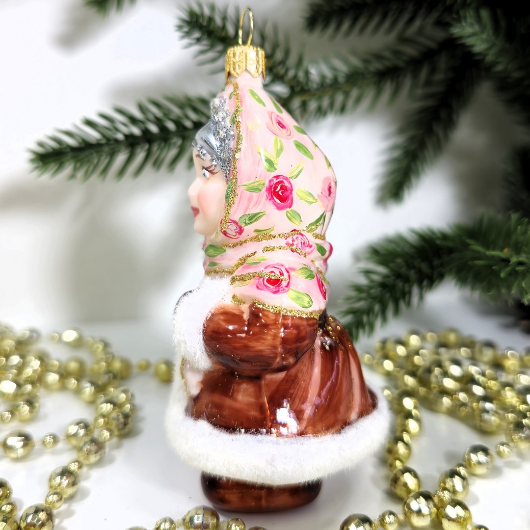 фото Стеклянная елочная игрушка Девочка Снегурочка