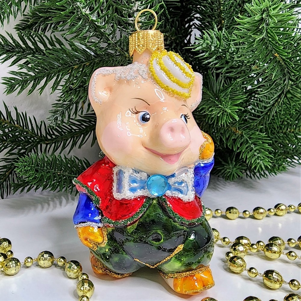 фото Стеклянная елочная игрушка Поросенок в шляпке