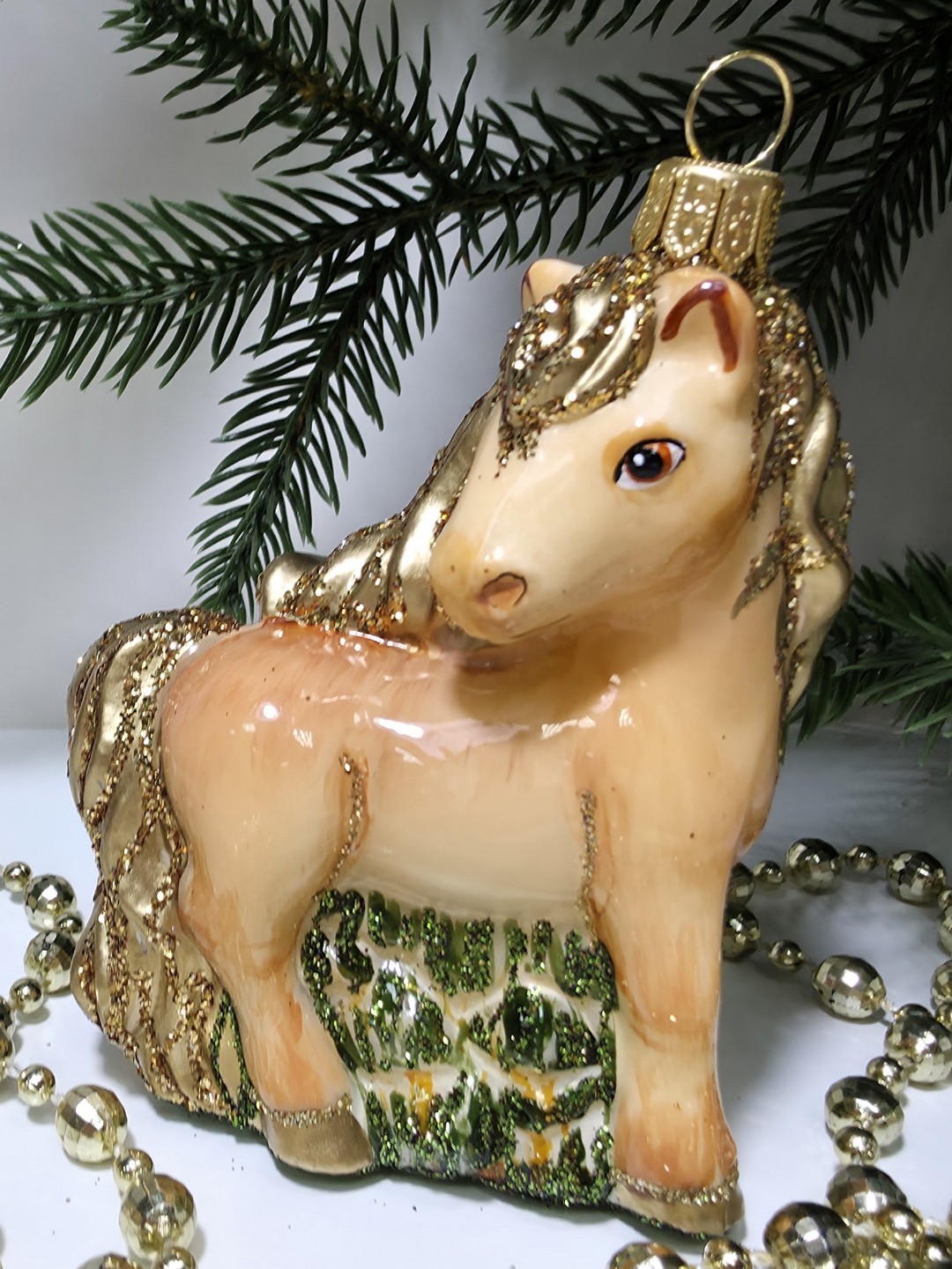 фото Стеклянная елочная игрушка Лошадка смотрит в бок