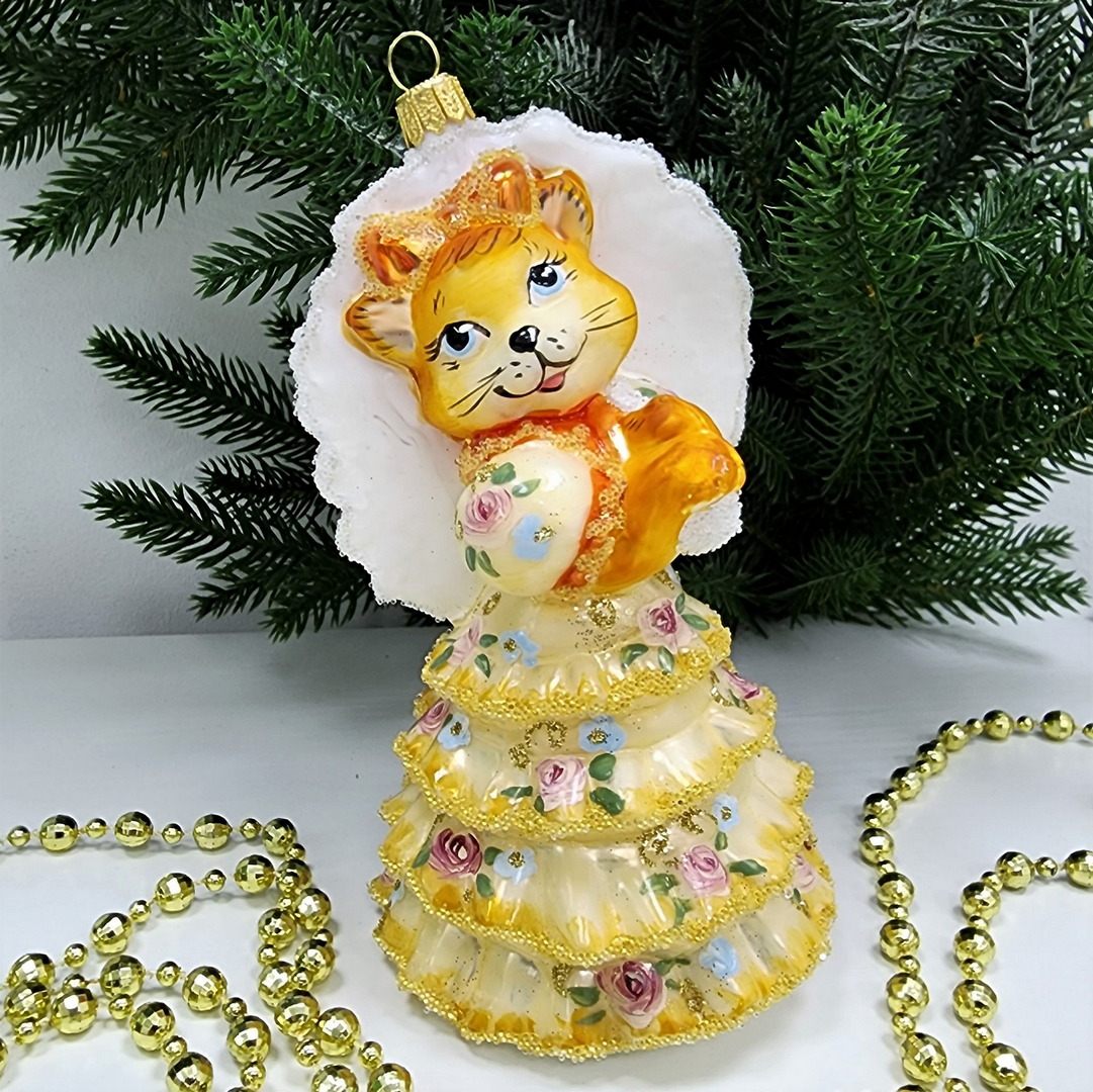 фото Стеклянная елочная игрушка Кошка с зонтиком версаль