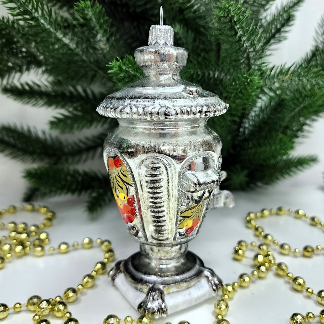 фото Стеклянная елочная игрушка Самовар