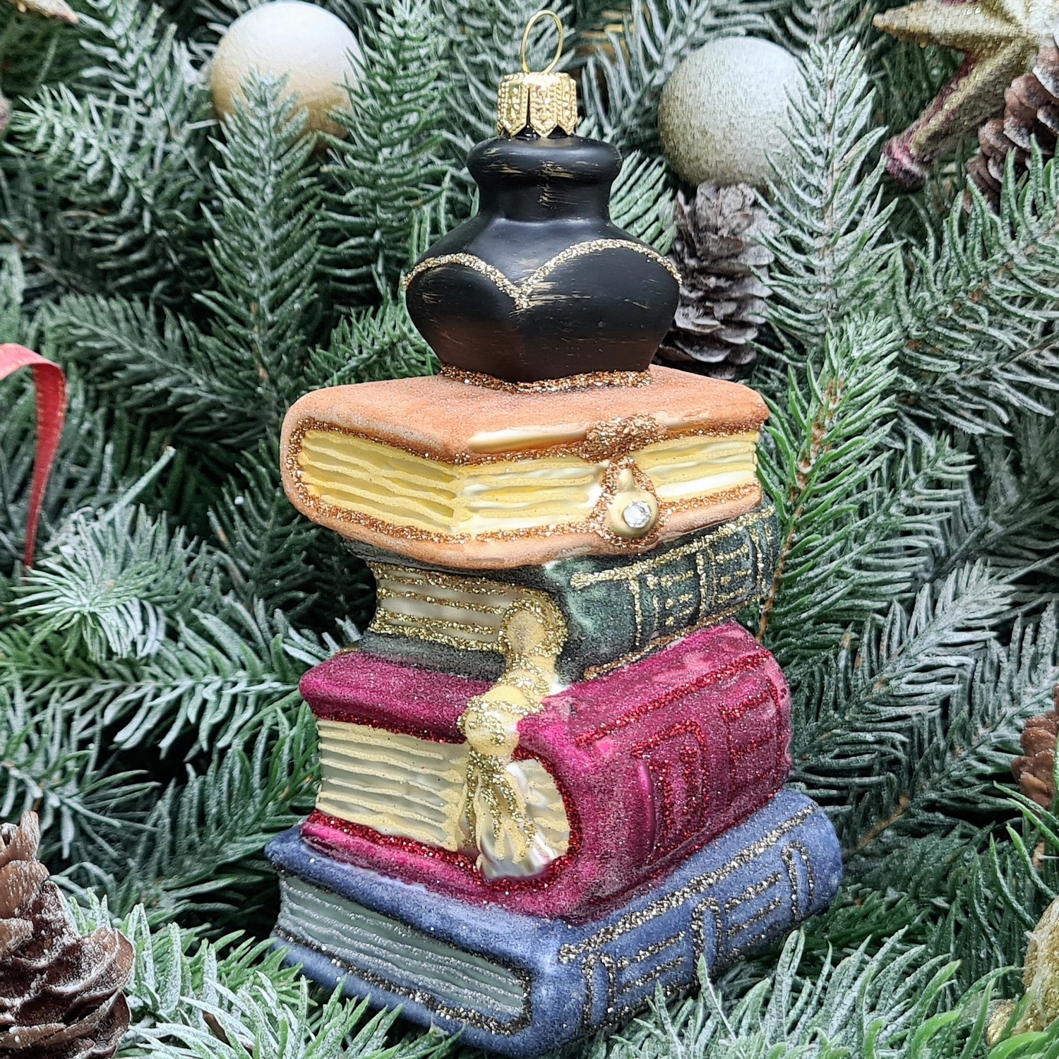 фото Стеклянная елочная игрушка Стопка книг сахар