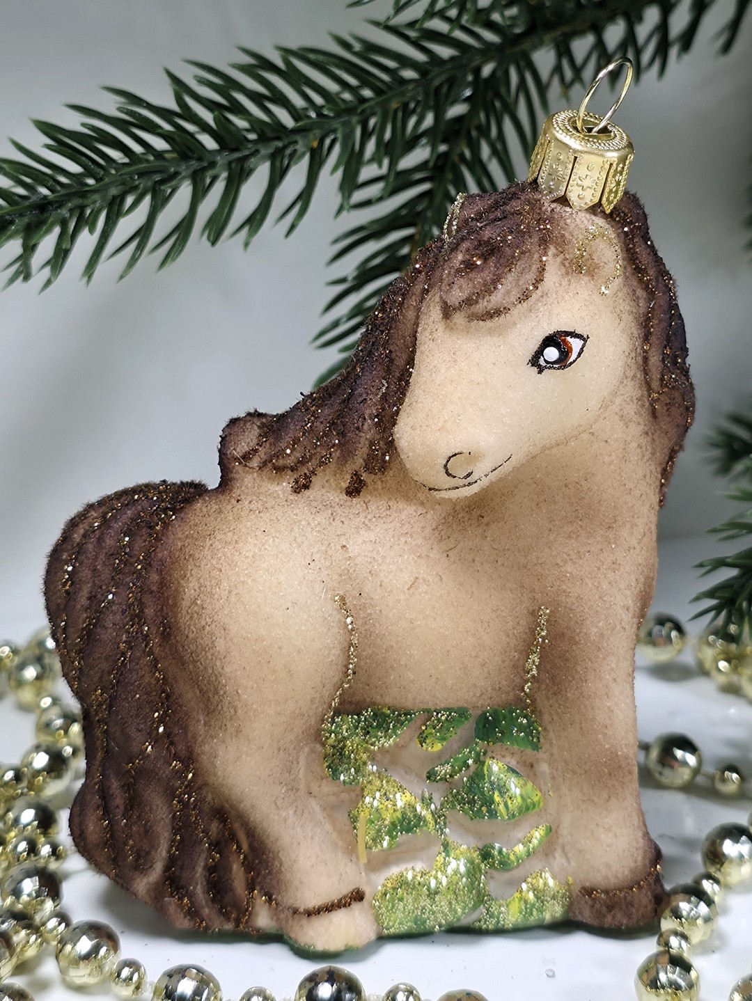 фото Стеклянная елочная игрушка Лошадка смотрит в бок