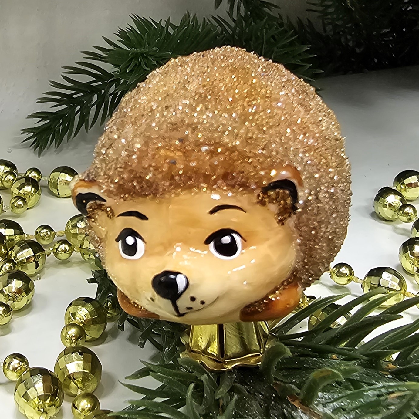 фото Стеклянная елочная игрушка Ежик на прищепке