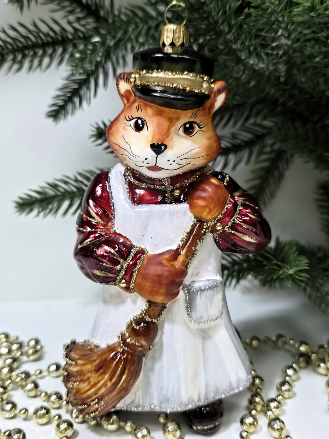 фото Стеклянная елочная игрушка Котофей дворник