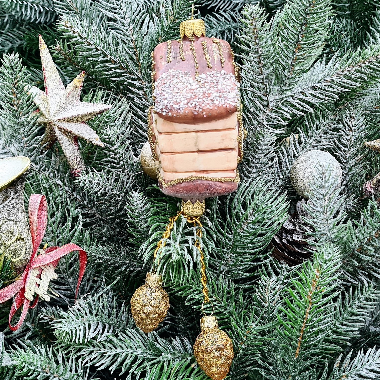 фото Стеклянная елочная игрушка Часы с кукушкой винтаж