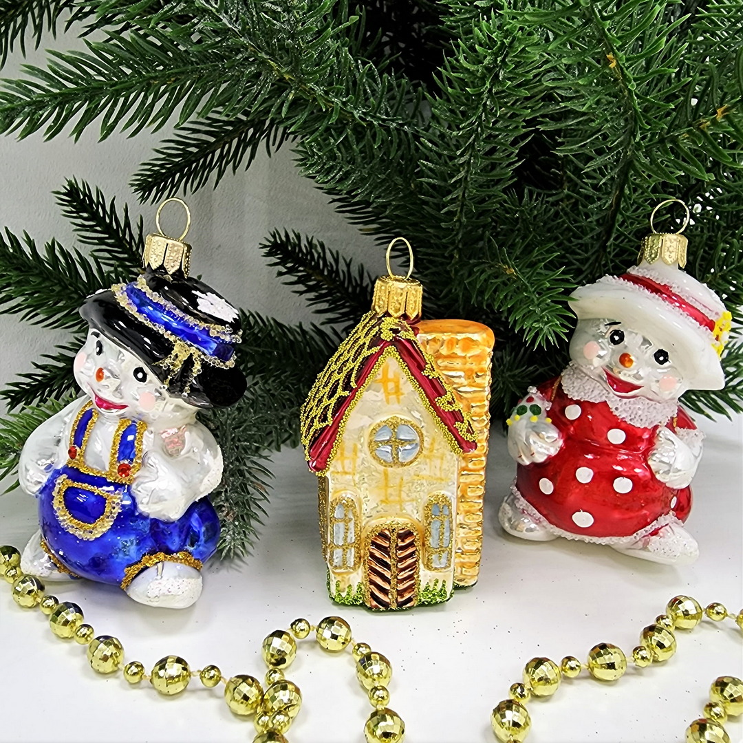 фото Набор ёлочных игрушек Снеговики и домик