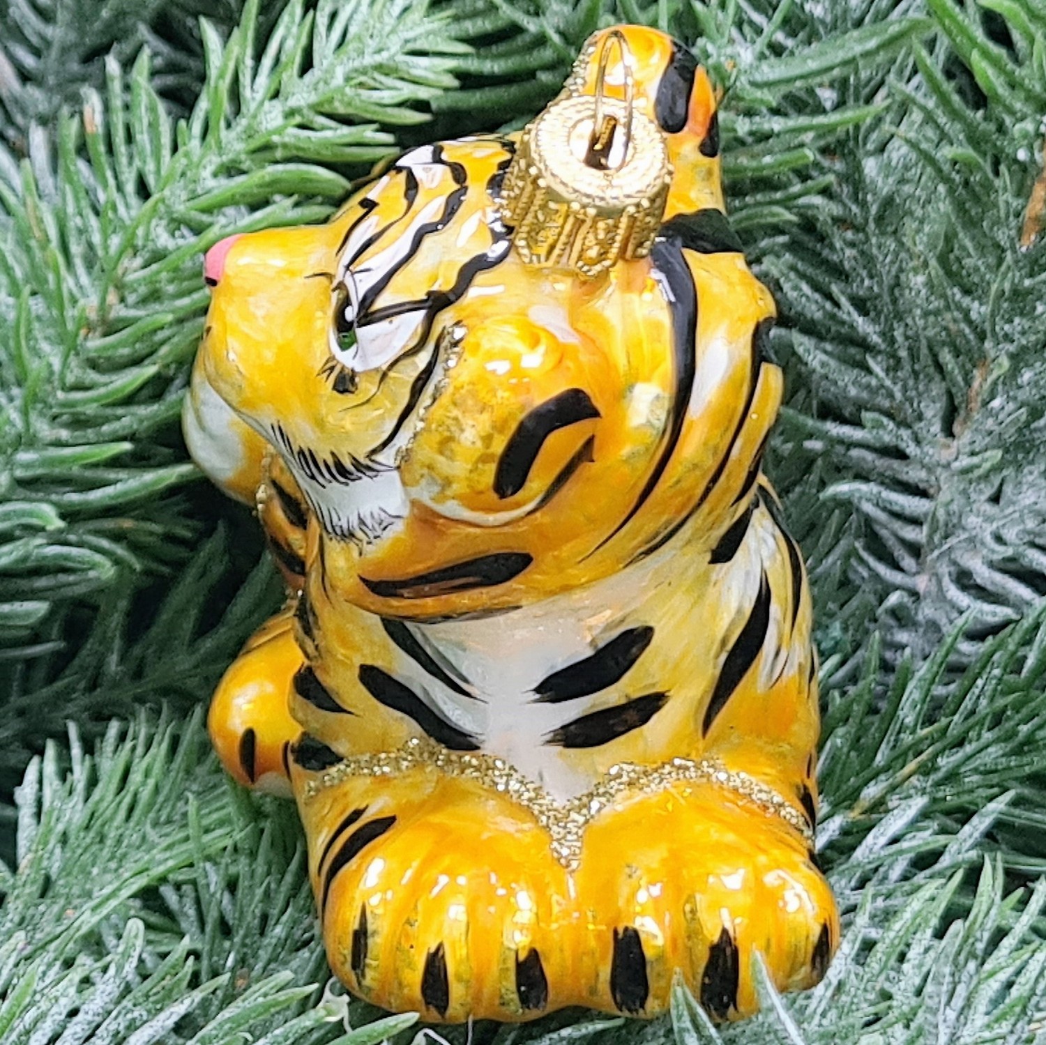 фото Стеклянная елочная игрушка Тигренок играет