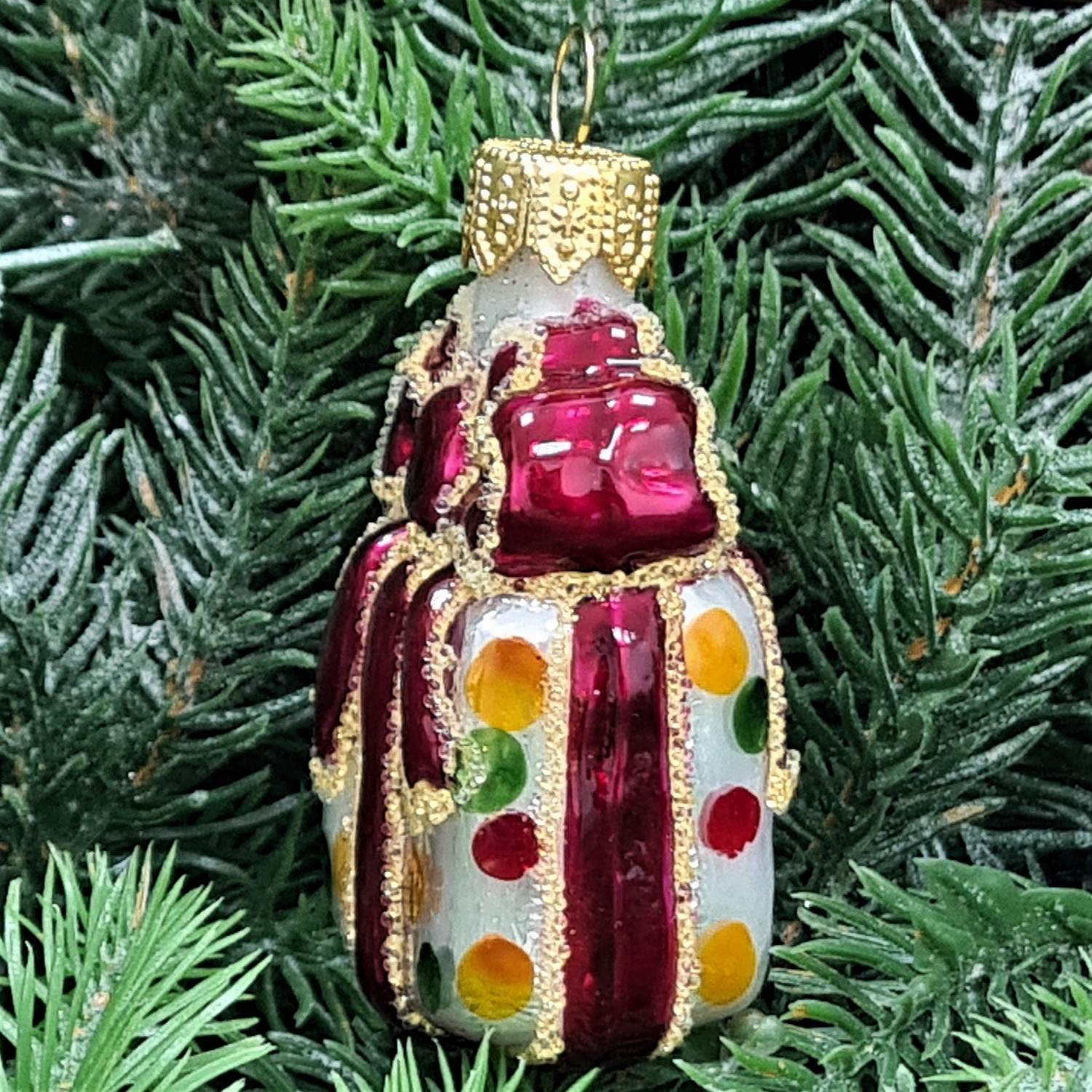 фото Стеклянная елочная игрушка Подарок малый