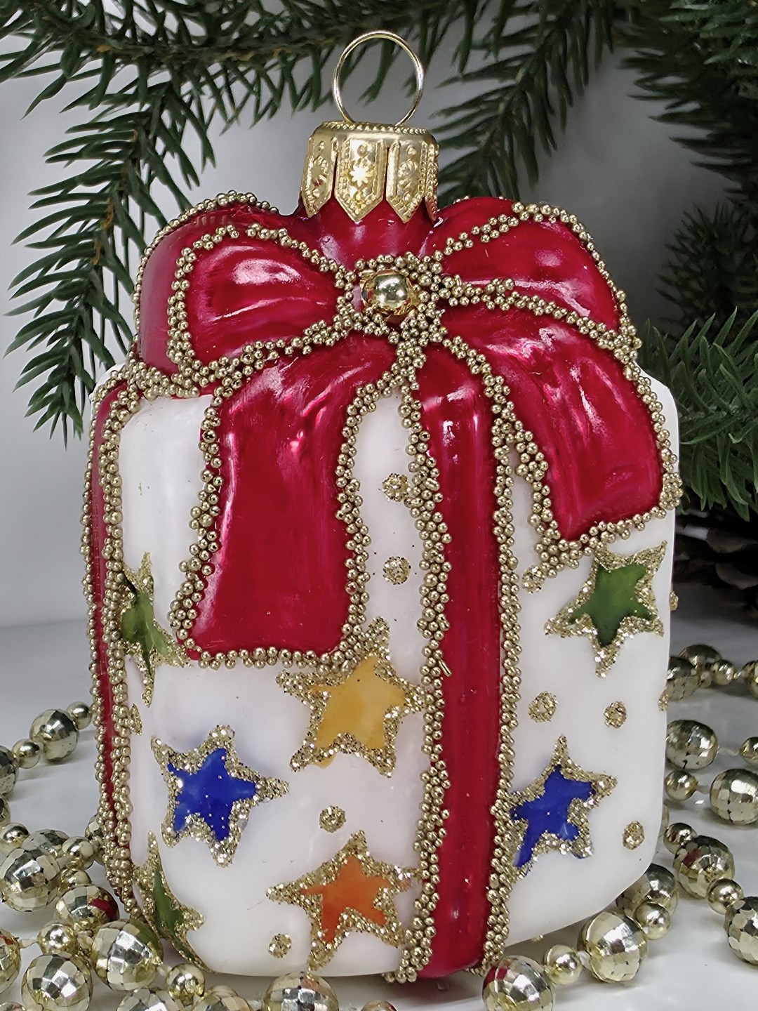 фото Стеклянная елочная игрушка Подарок винтаж