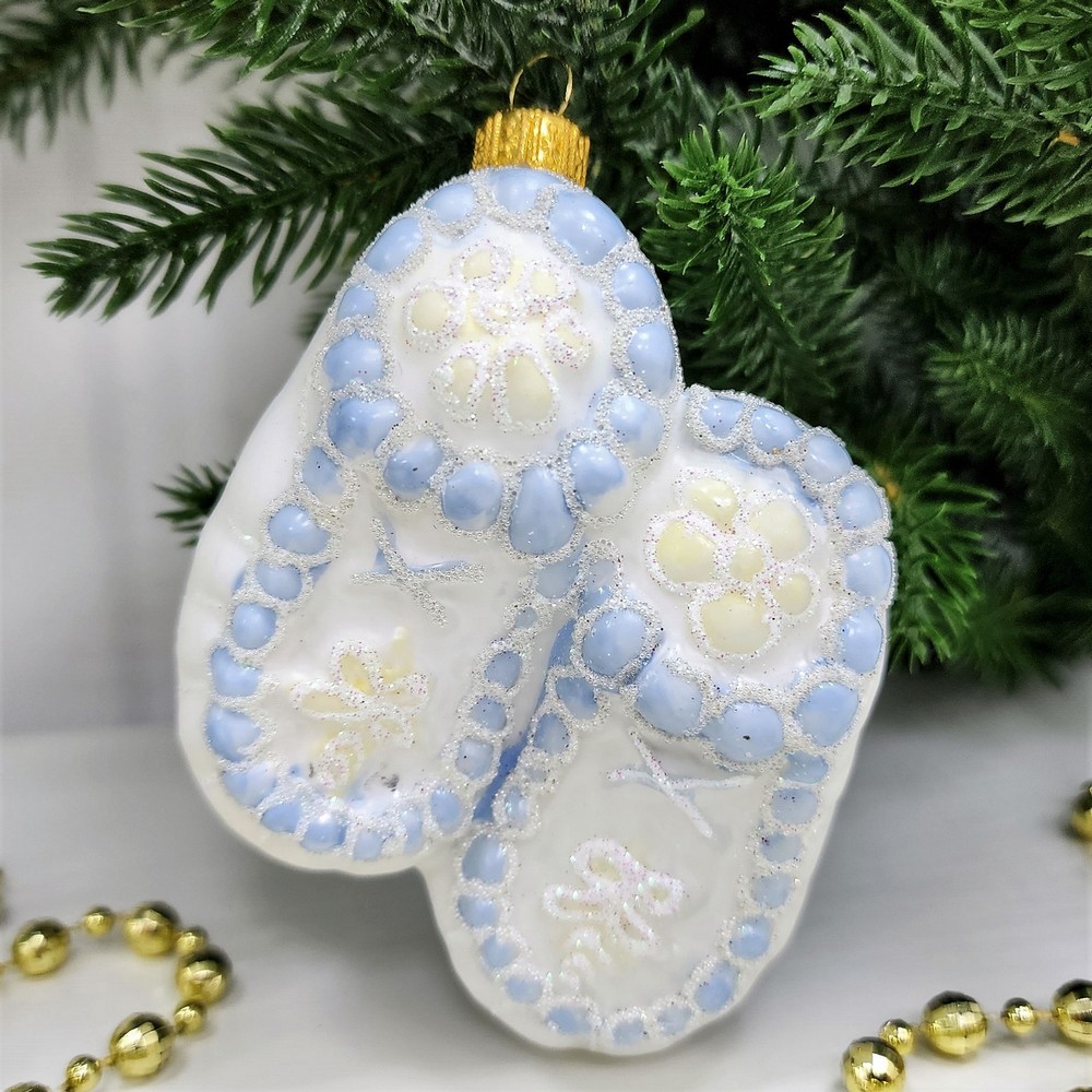 фото Стеклянная елочная игрушка Пинетки голубые