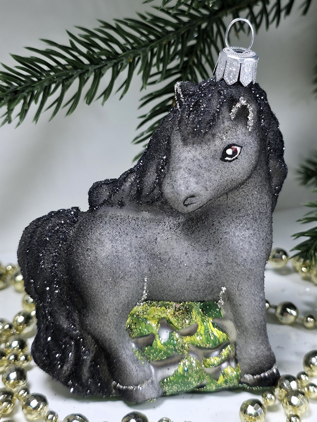 фото Стеклянная елочная игрушка Лошадка смотрит в бок