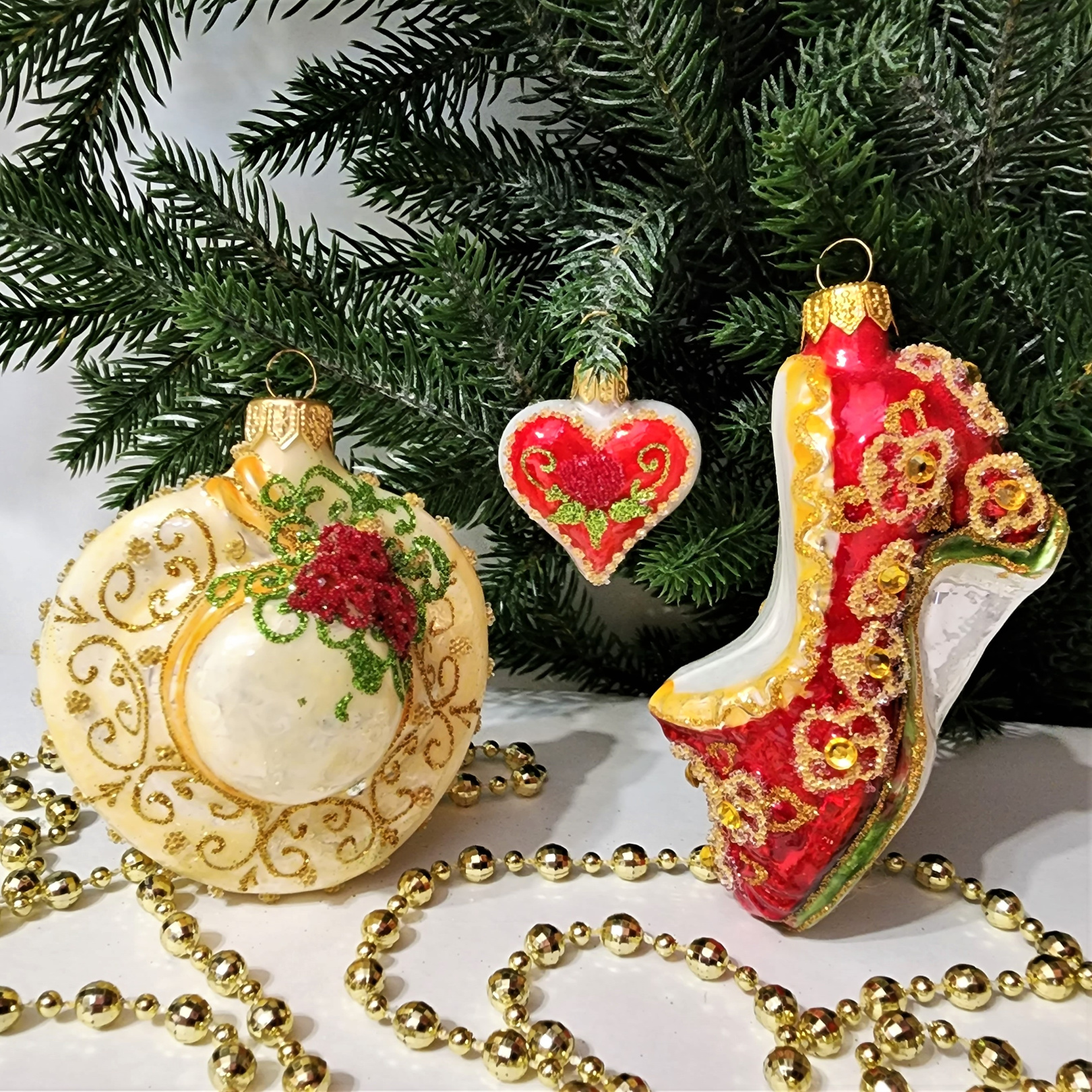 фото Набор ёлочных игрушек Дамский из 3 шт красный