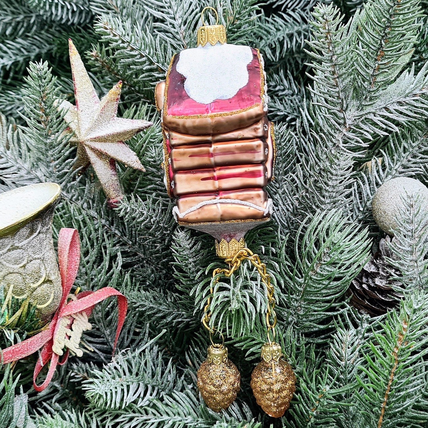 фото Стеклянная елочная игрушка Часы с кукушкой