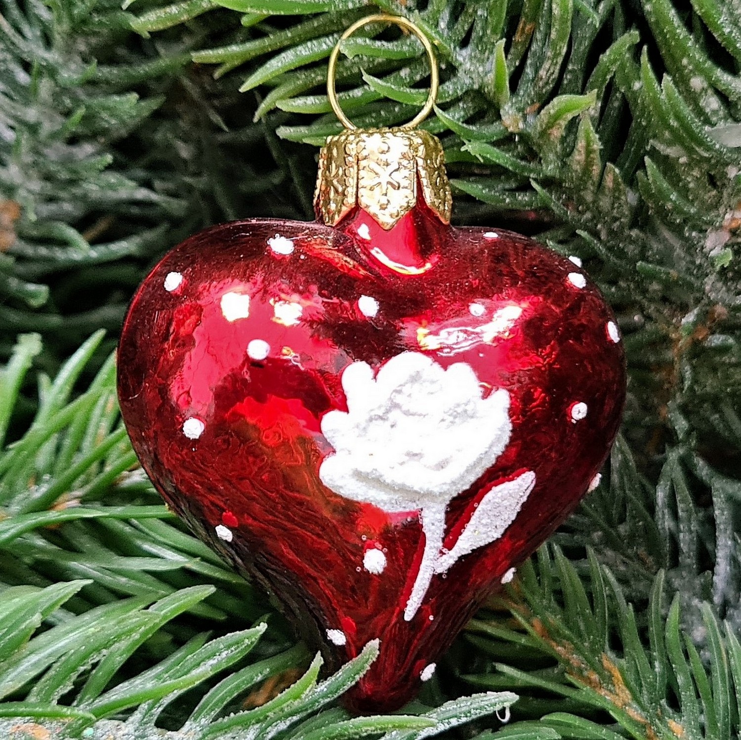 фото Стеклянная елочная игрушка Сердечко