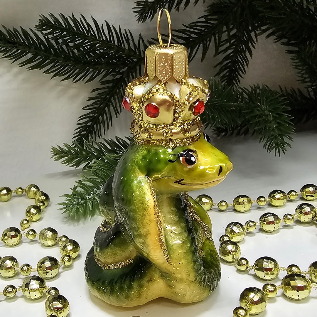 фото Стеклянная елочная игрушка Кобра в короне