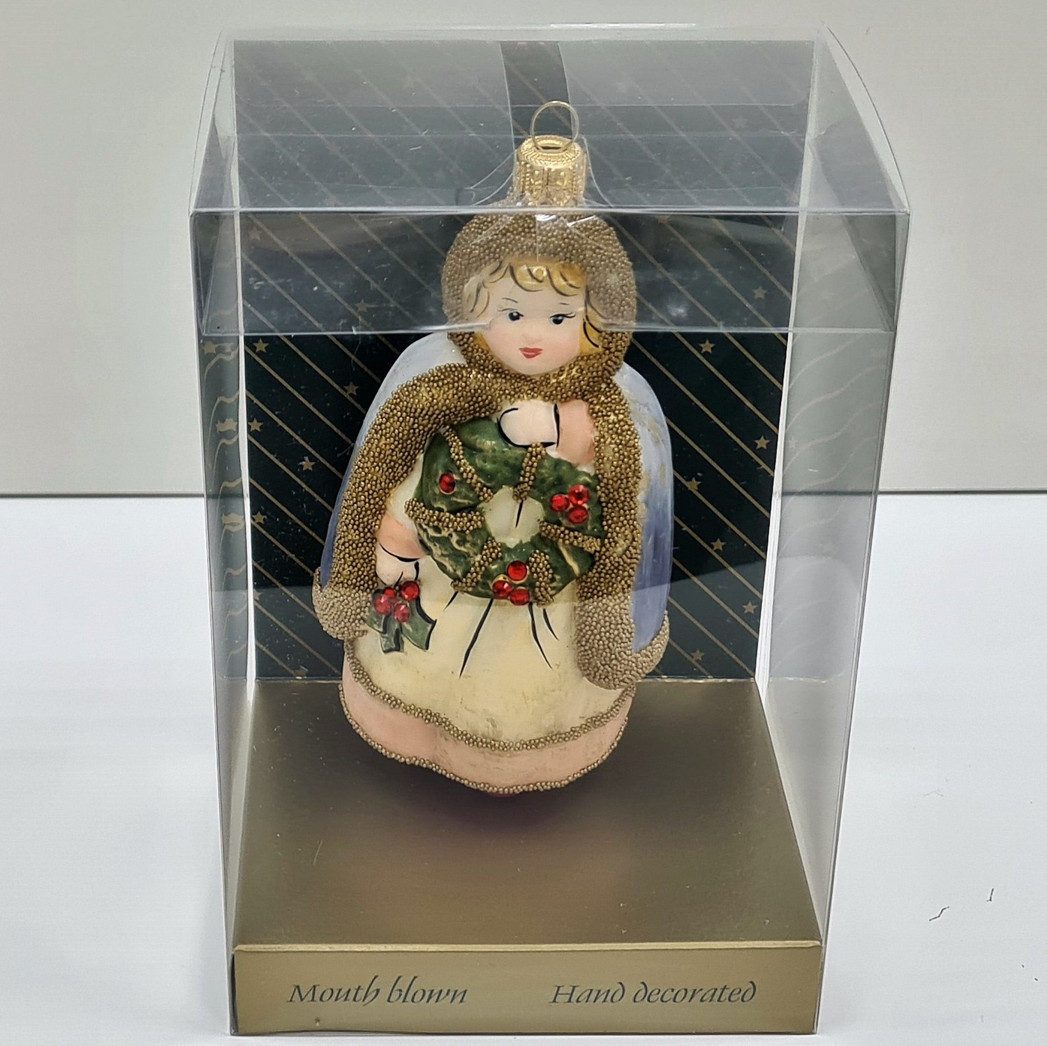фото Стеклянная елочная игрушка Девочка с веночком винтаж