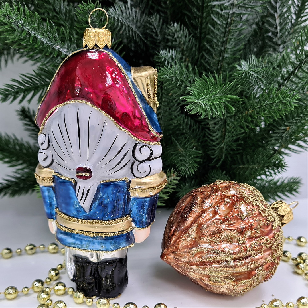 фото Набор ёлочных игрушек Щелкунчик и орех винтаж