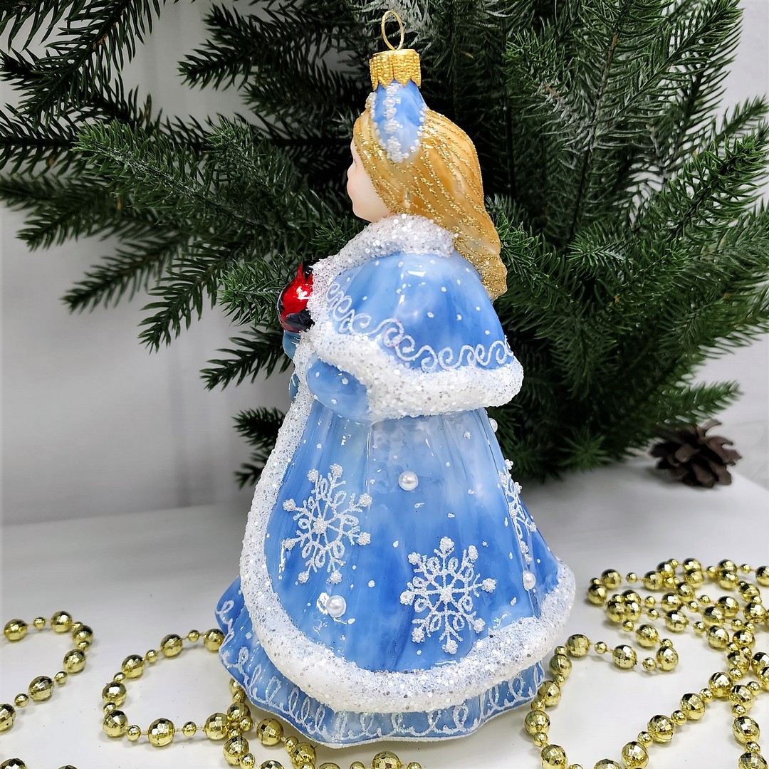 фото Стеклянная елочная игрушка Снегурочка с птичкой большая