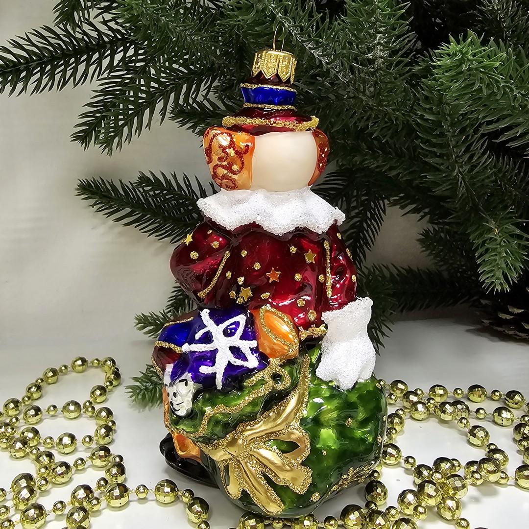 фото Стеклянная елочная игрушка Клоун с подарками