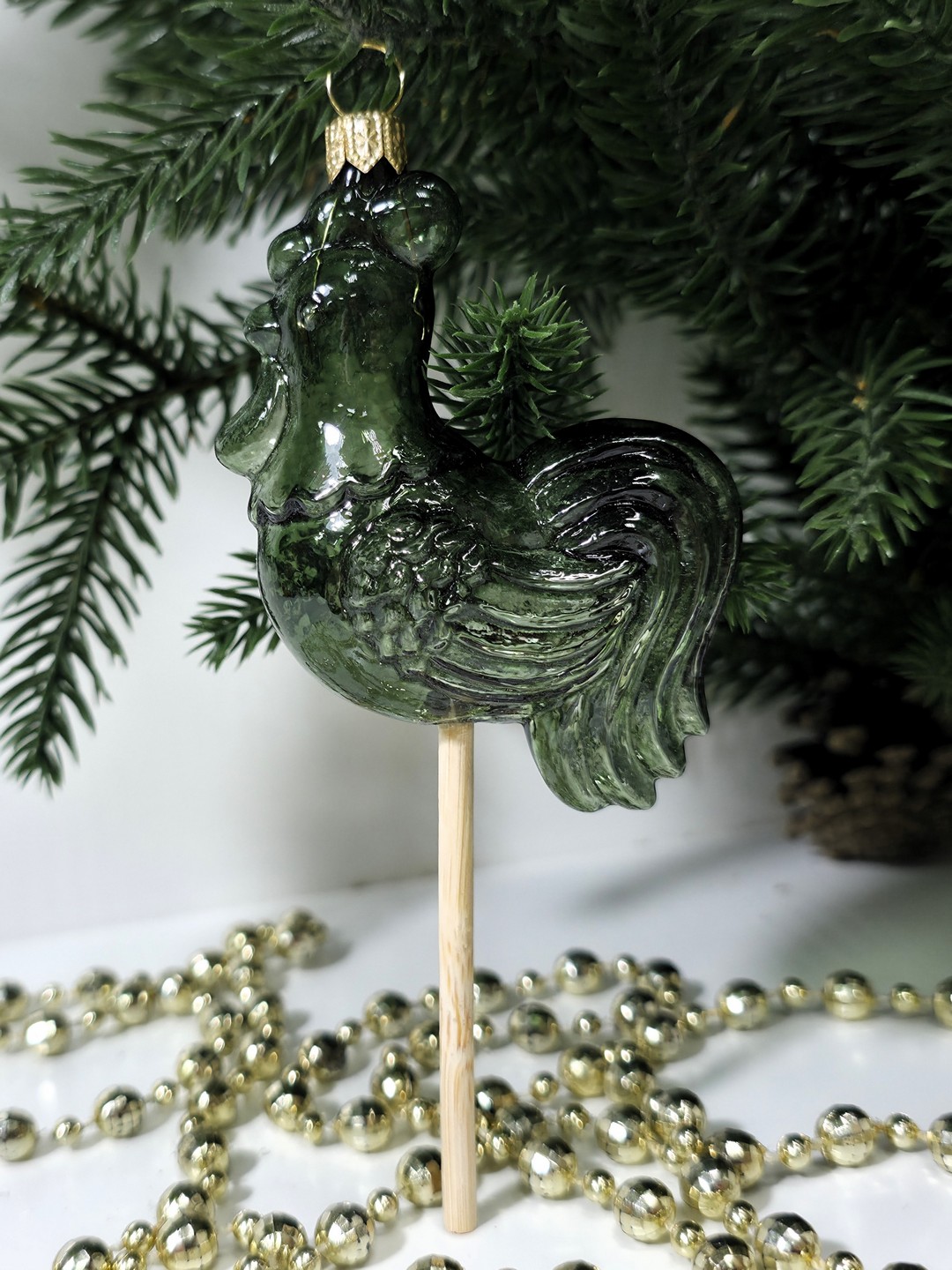 фото Стеклянная елочная игрушка Петушок на палочке