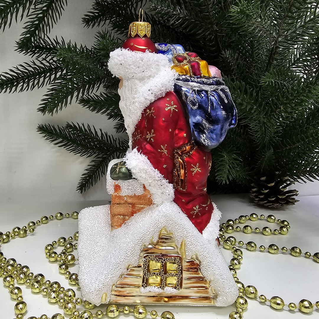 фото Стеклянная елочная игрушка Дед Мороз на крыше большой
