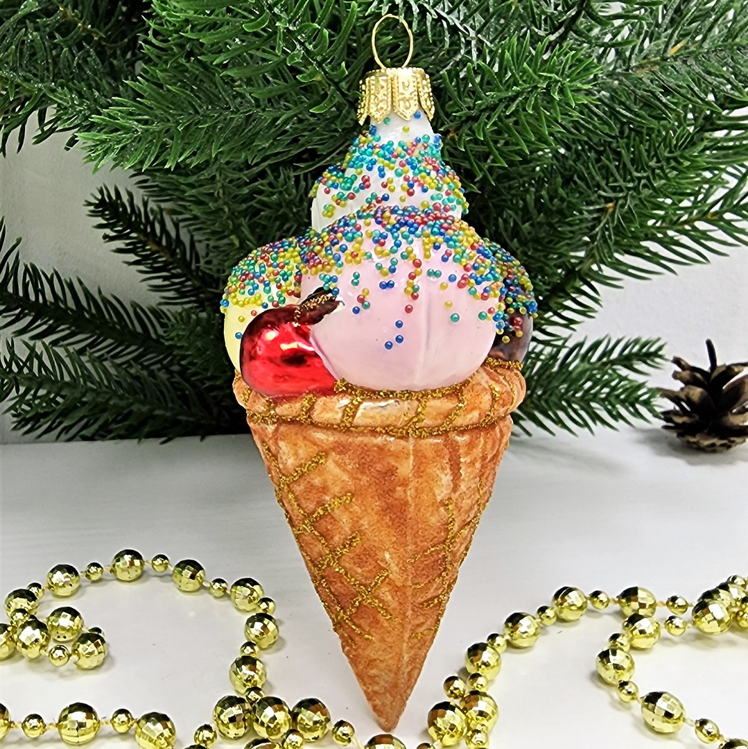 фото Стеклянная елочная игрушка Мороженое