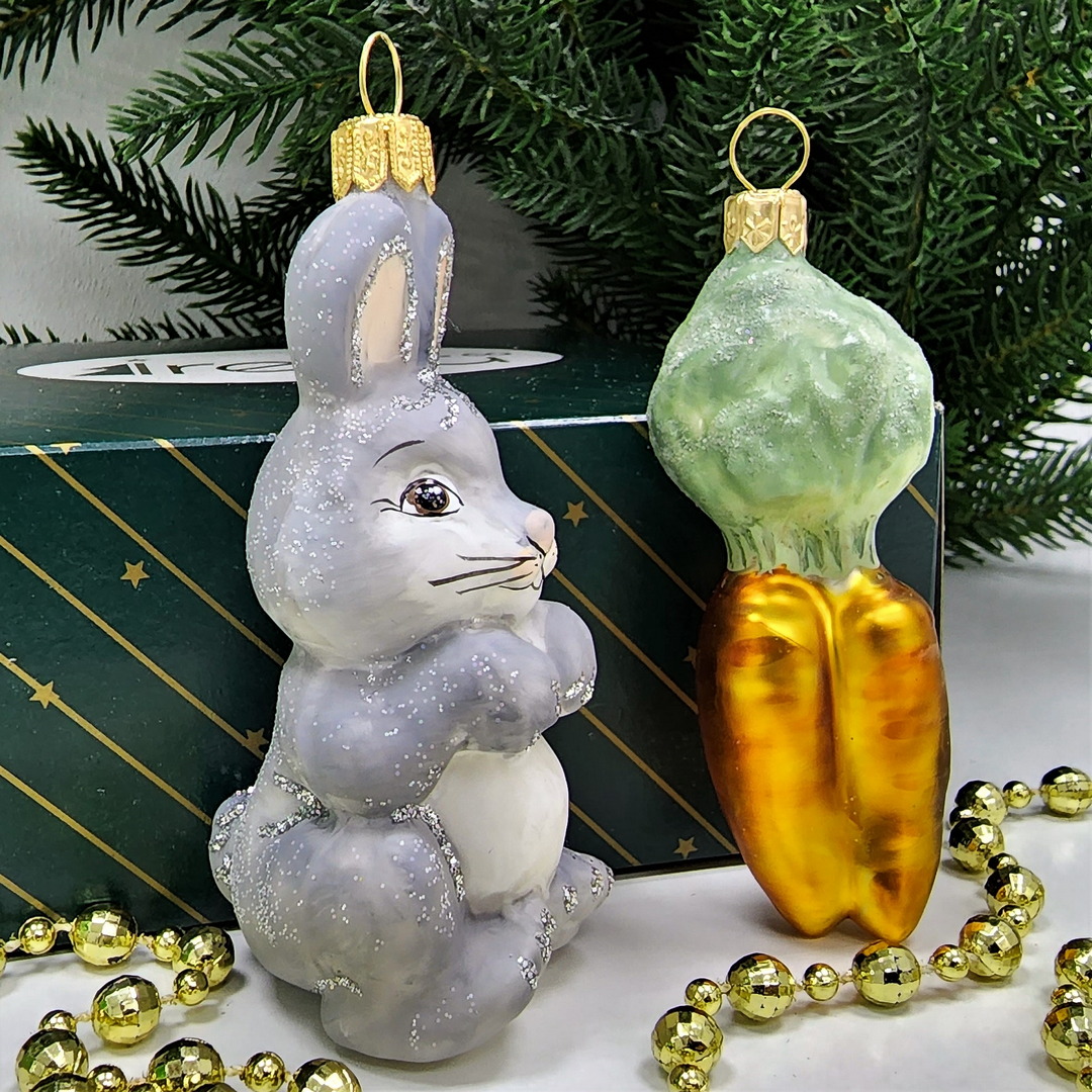 фото Набор ёлочных игрушек Зайчик и морковка