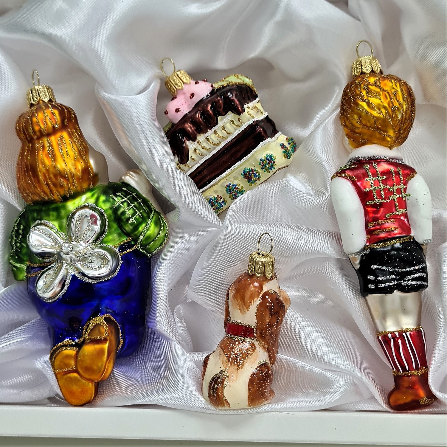 фото Набор ёлочных игрушек Карлсон, мальчик, щенок и кусок торта