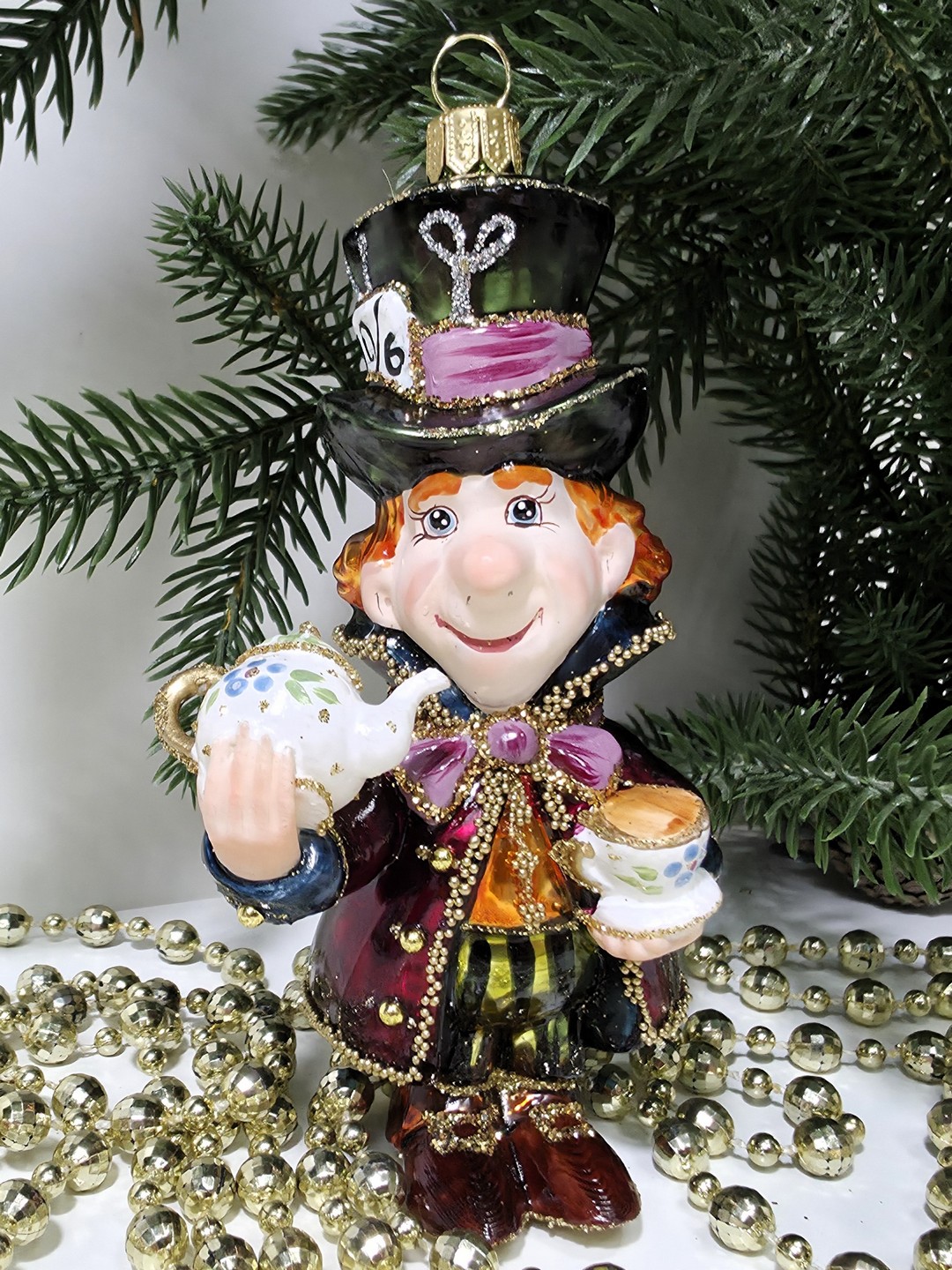 фото Стеклянная елочная игрушка Шляпник с чайником